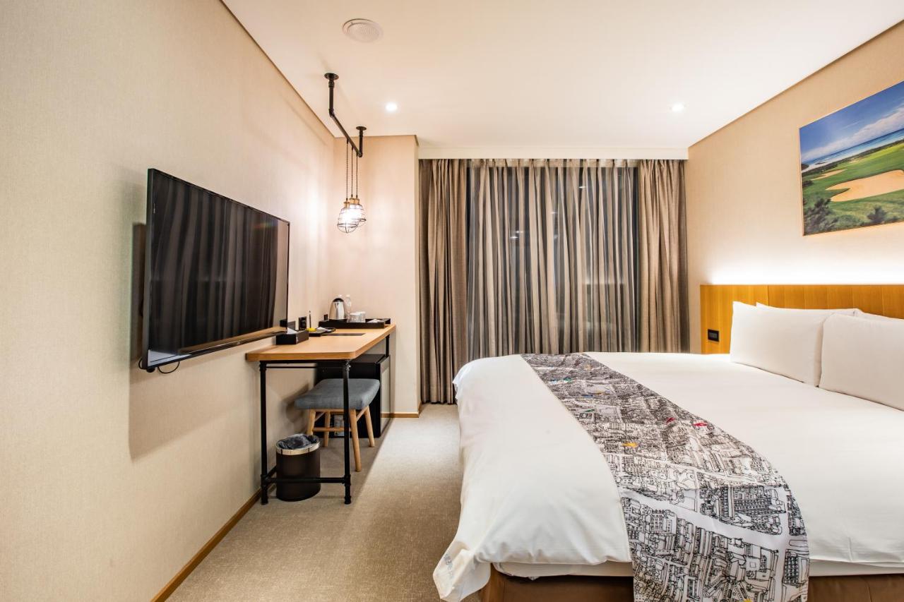 Mega Hotel Thành phố Gia Nghĩa Ngoại thất bức ảnh